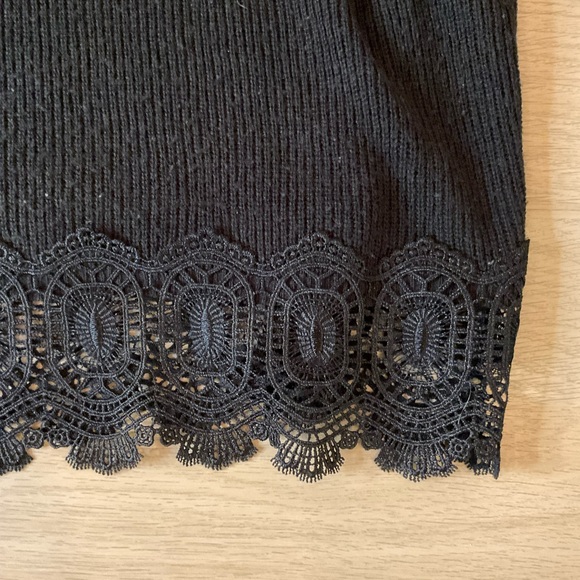 Black Cropped Sweater - Picture 2 of 4